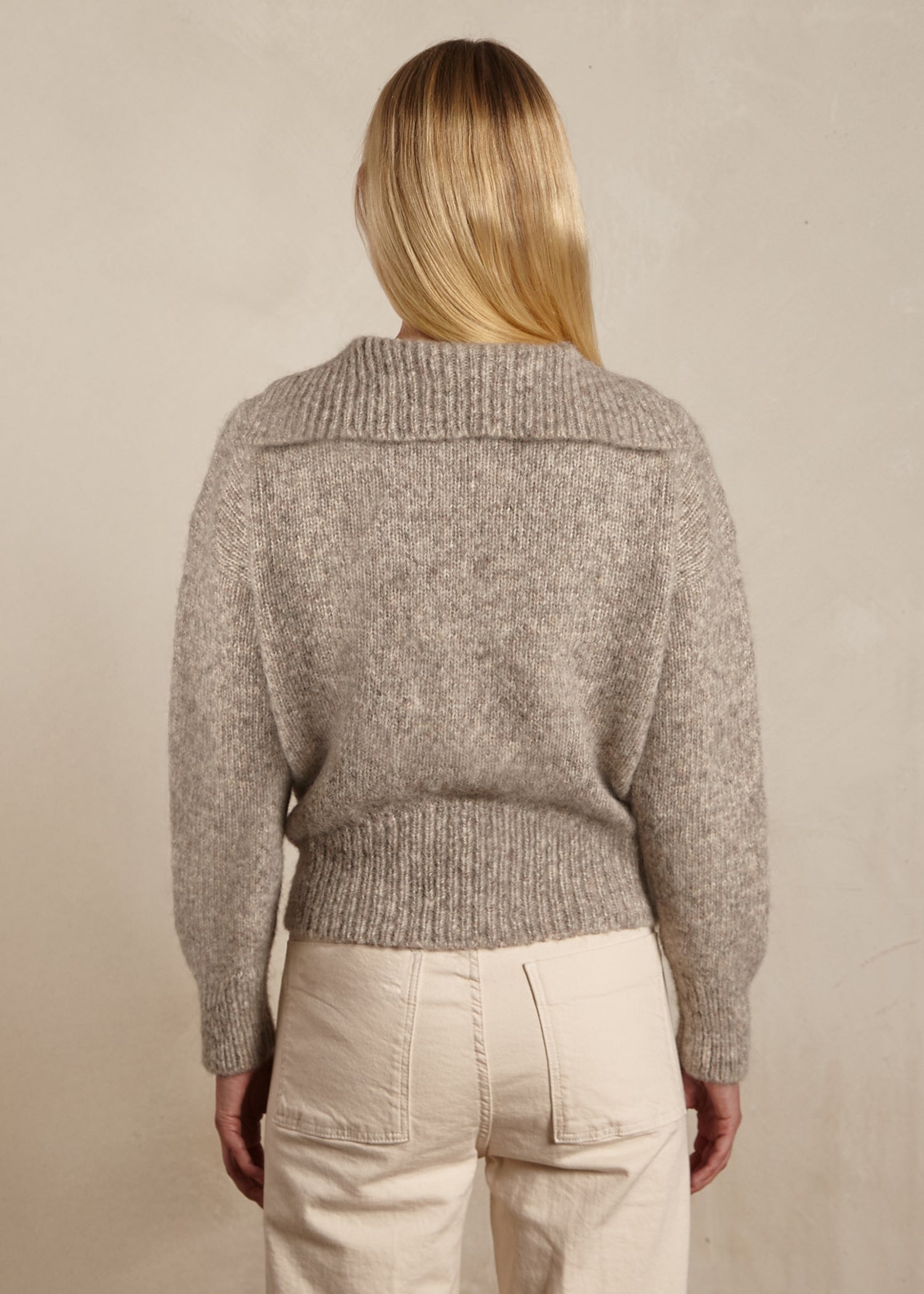 Sailor collar weekend sweater