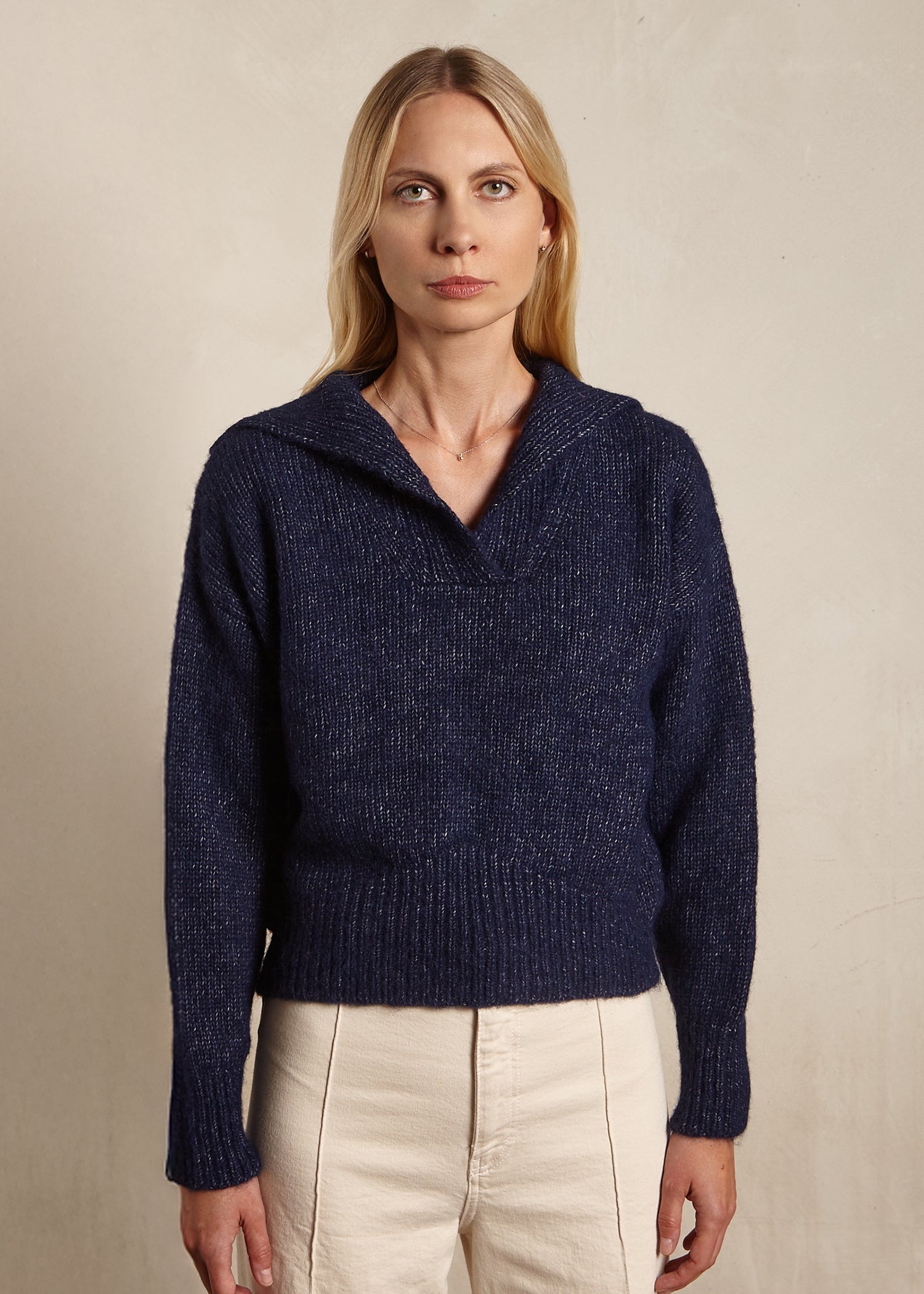 Sailor collar weekend sweater