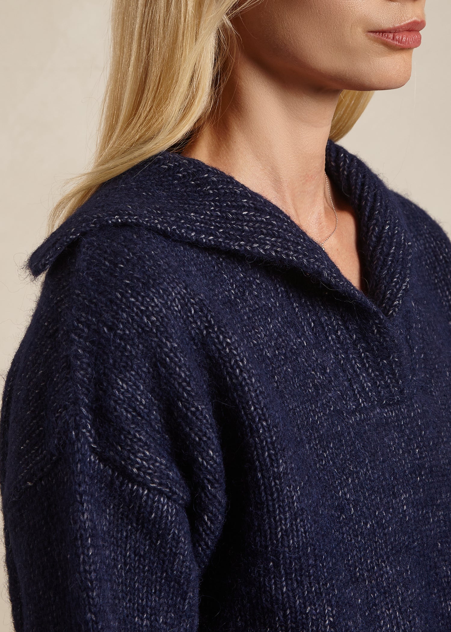 Sailor collar weekend sweater