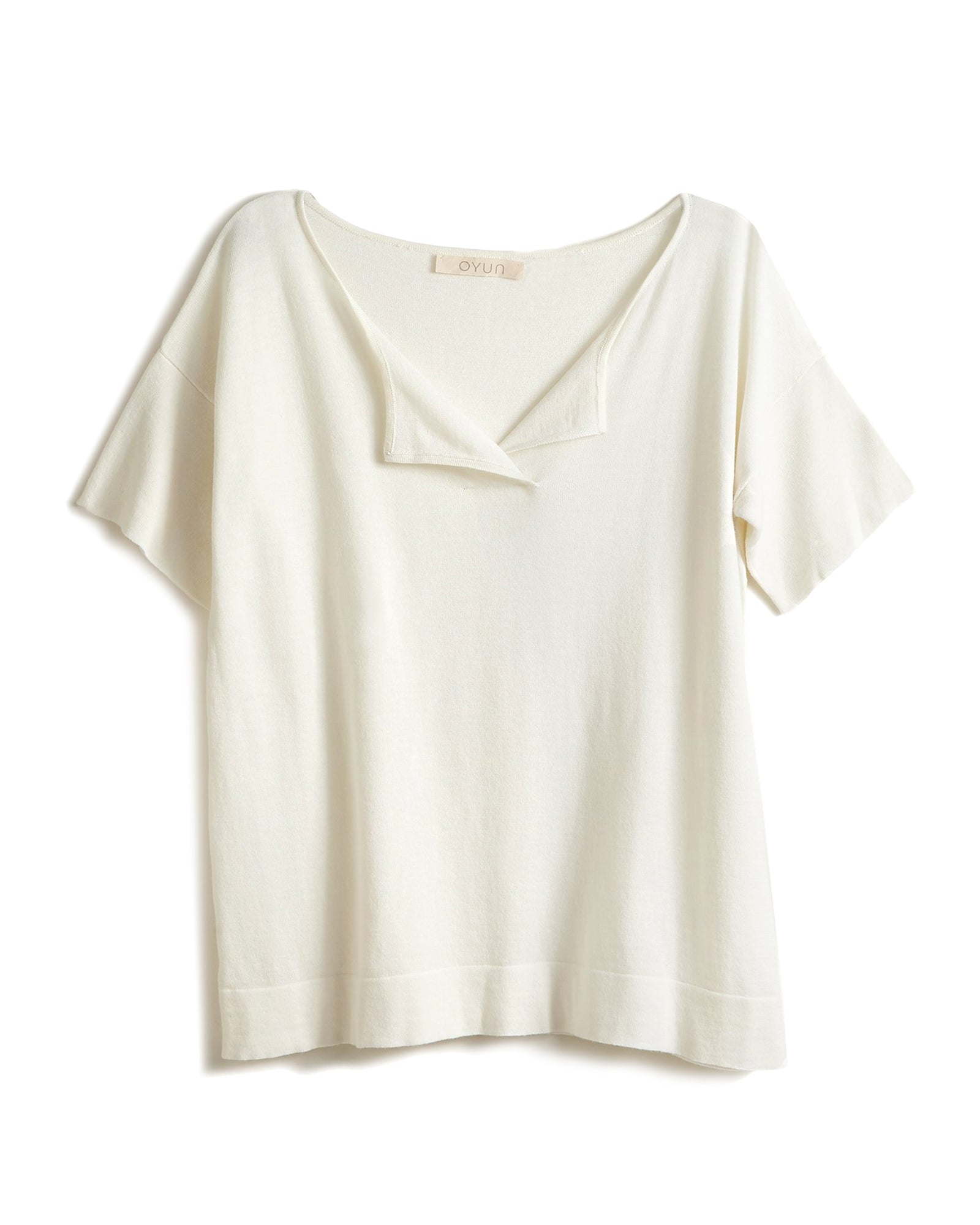 SPLIT NECK TEE