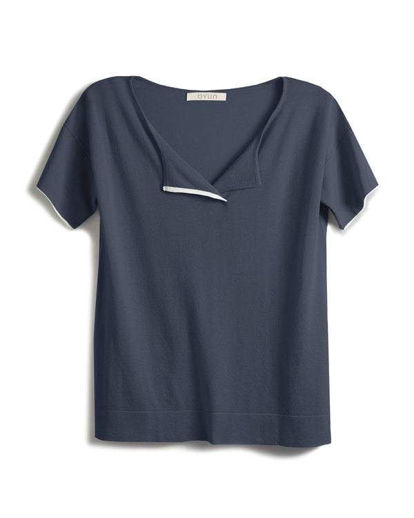 SPLIT NECK SLEEP TEE